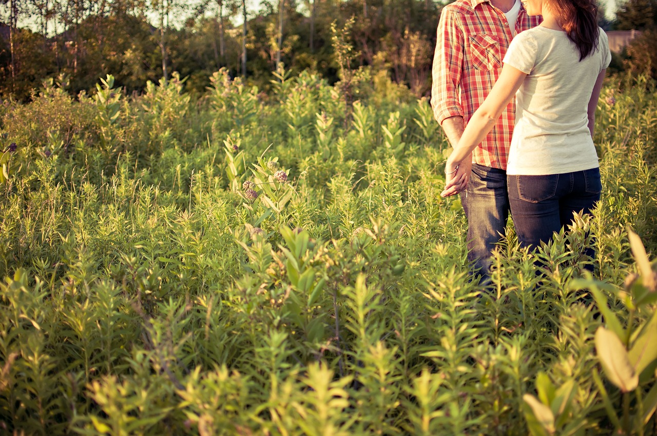 couple-1851038_1280.jpg
